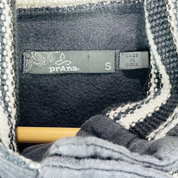 prAna Grey White Woven Panel Microfleece Lined Wrap Neck Jacket Womens Sz Small - Picture 6 of 7